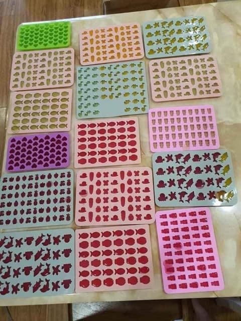 Combo làm kẹo dẻo chíp chíp cho bé siêu yêu gồm 2 khuôn hình khác nhau + 1 bơm