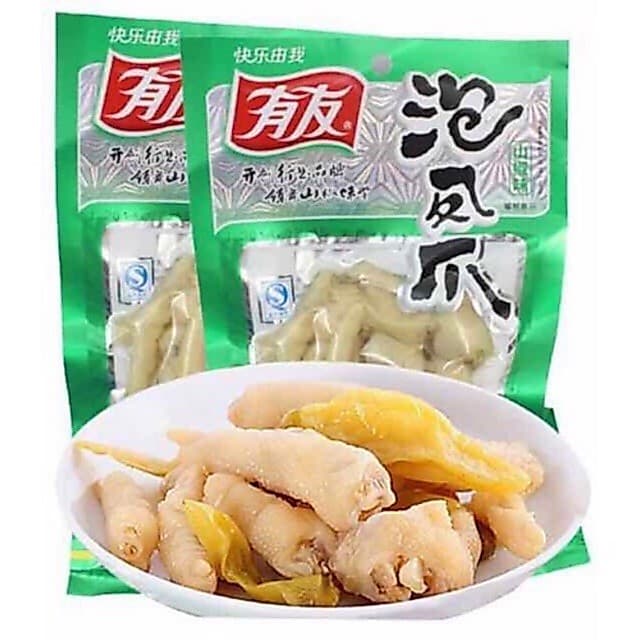 1 GÓI 80gr CHÂN GÀ YUYU CAY MUỐI ỚT XANH