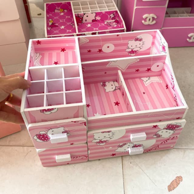 Kệ đựng mỹ phẩm 3 tầng 4 hộc hello kitty sọc tủ đựng mỹ phẩm tủ đựng đồ trang điểm đựng đồ makeup