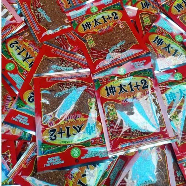 1 Thùng 50 gói 100gr Ớt bột trộn vị 1+2 loại xịn(chấm đồ chiên rán nướng...)