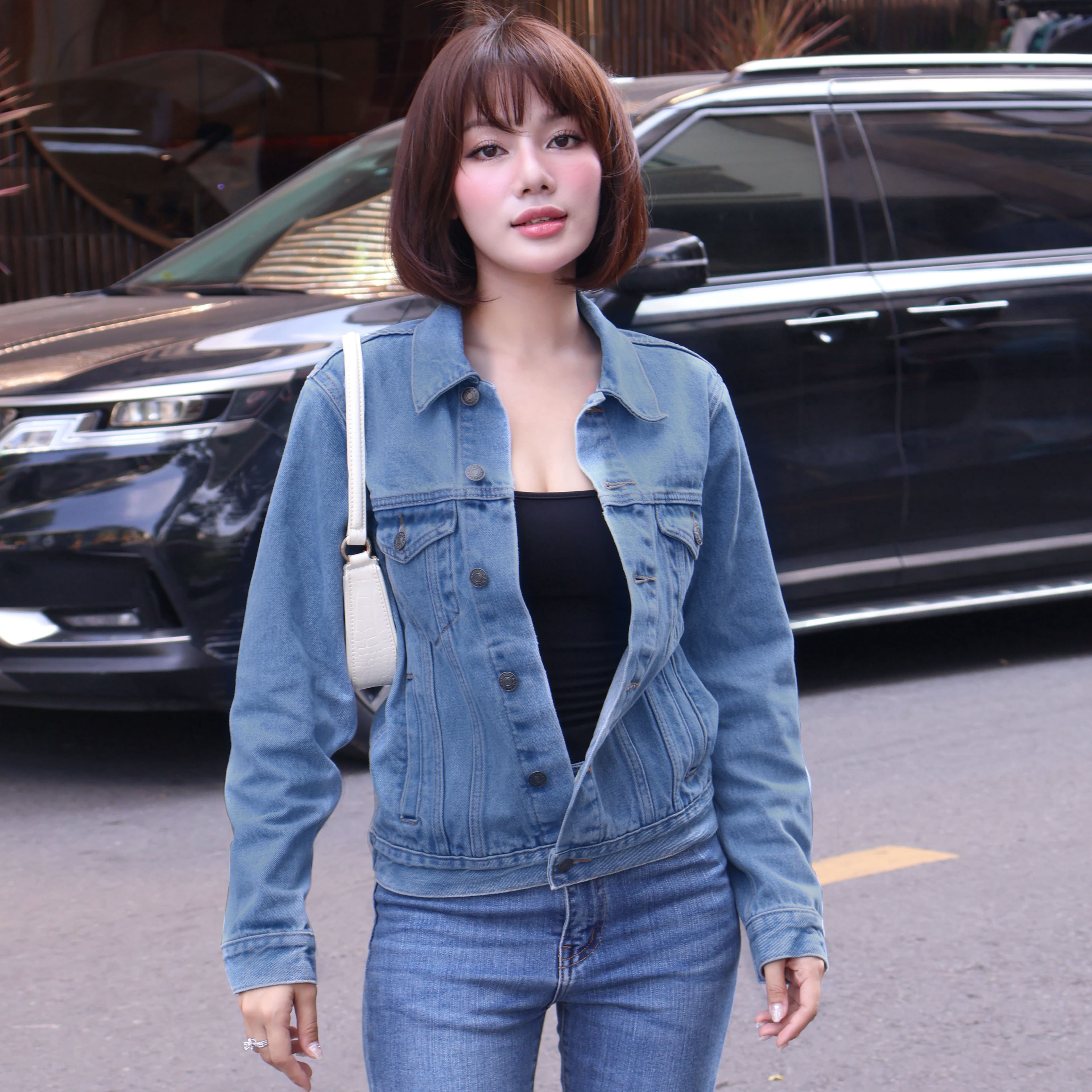 Ao Khoac Jean Nư Trơn Mau Xanh Đâm Nhat Aaa Jeans Classic blue M