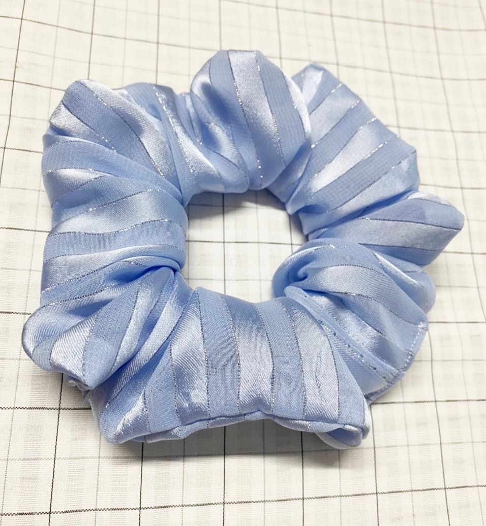 Dây cột tóc scrunchies dễ thương Xanh ngọc vân ánh kim