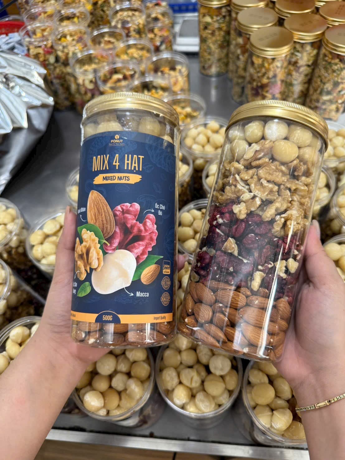 Hạt mix 4 loại hạt dinh dưỡng Hạt macca óc chó vàng óc chó đỏ hạnh nhân
