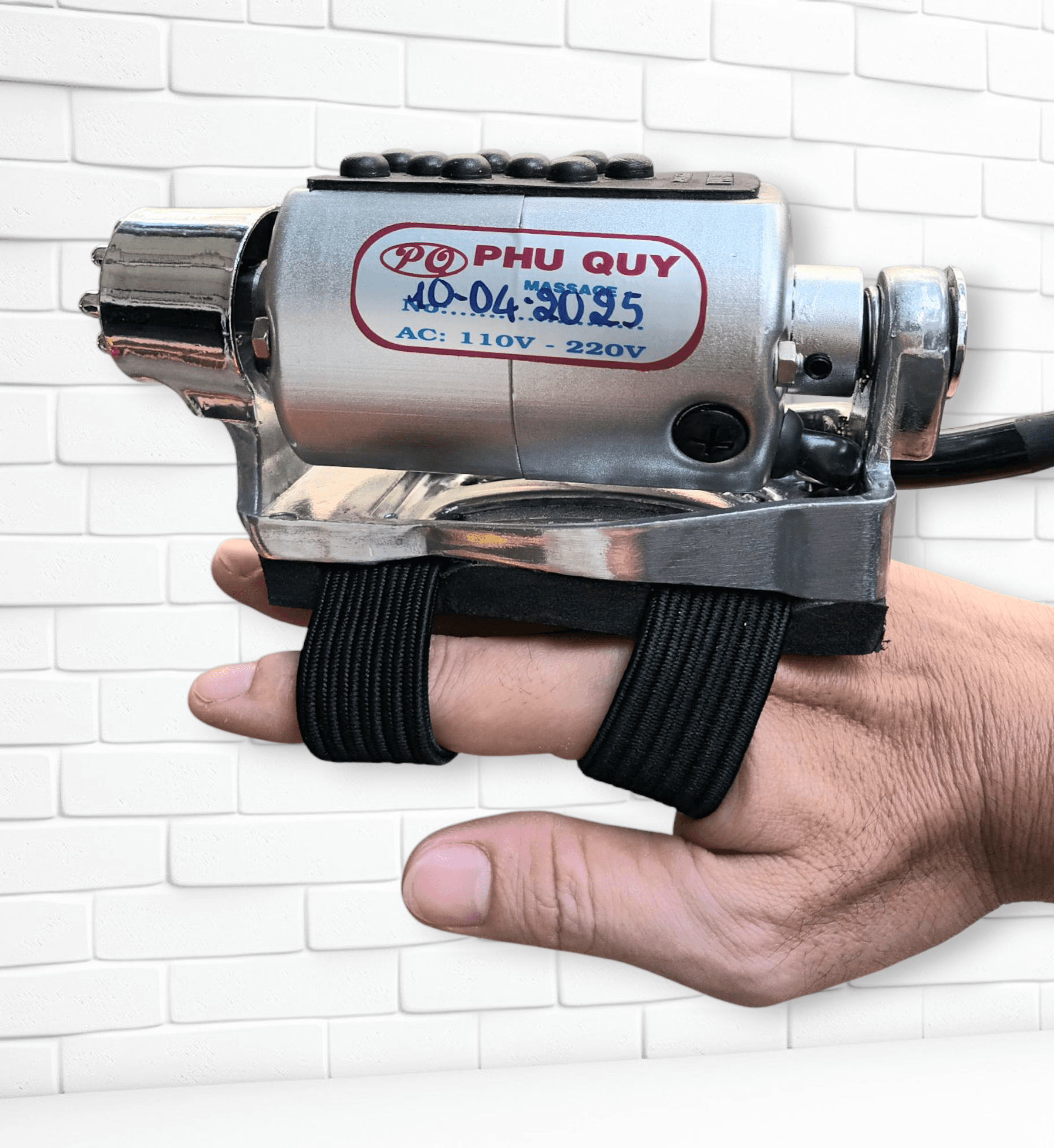 Máy massage đeo tay Phú Quý tặng kèm 1 bộ than