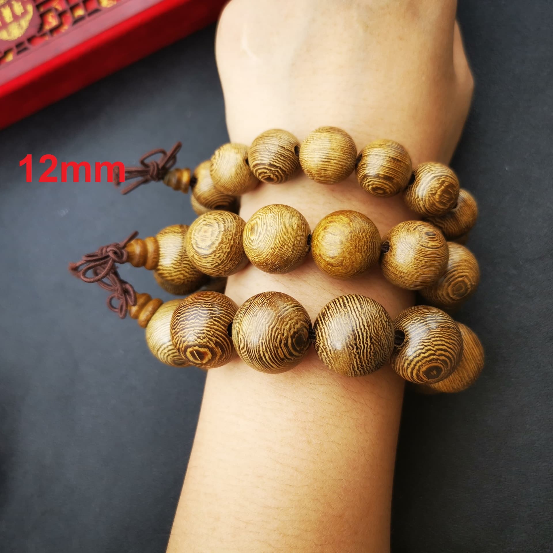 Vòng Tay Phong Thủy Nam Nữ Vòng Tay Gỗ Đàn Hương 12mm