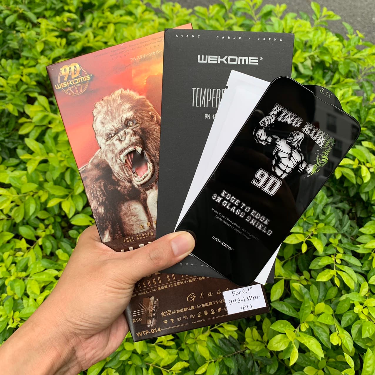 Kính Cường Lực KingKong 9D Trong Suốt Dành Cho iPhone Full Hộp Sắt Cao Cấp Dán Full Màn 13 13Pro iP14 6 1