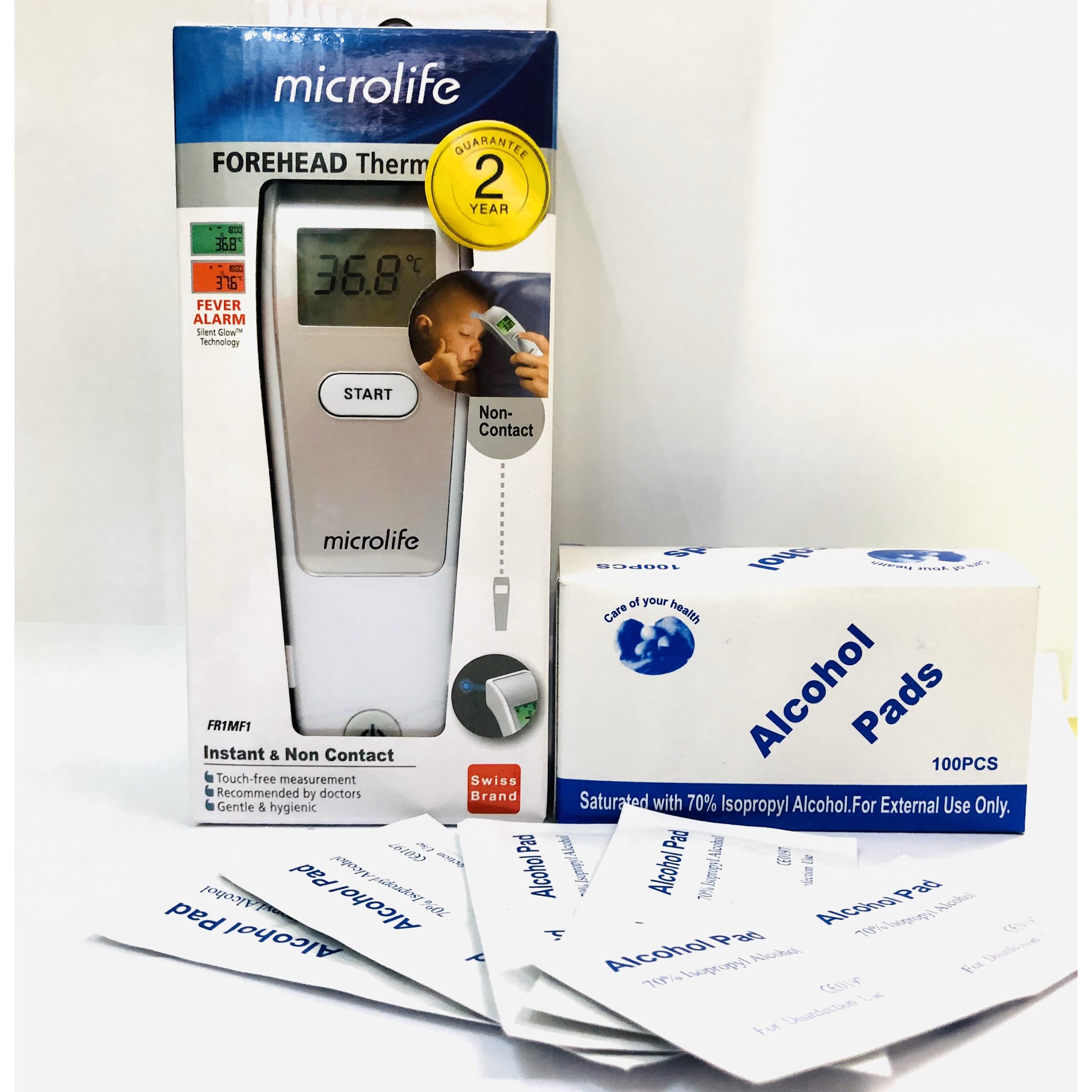 Nhiệt kế hồng ngoại đo trán Microlife FR1MF1 tặng 100 miếng bông tẩm cồn sát khuẩn