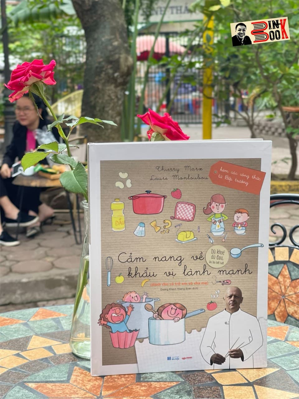 Bìa cứng in màu CẨM NANG CHO KHẨU VỊ LÀNH MẠNH Thierry Marx Crabit Kidbooks