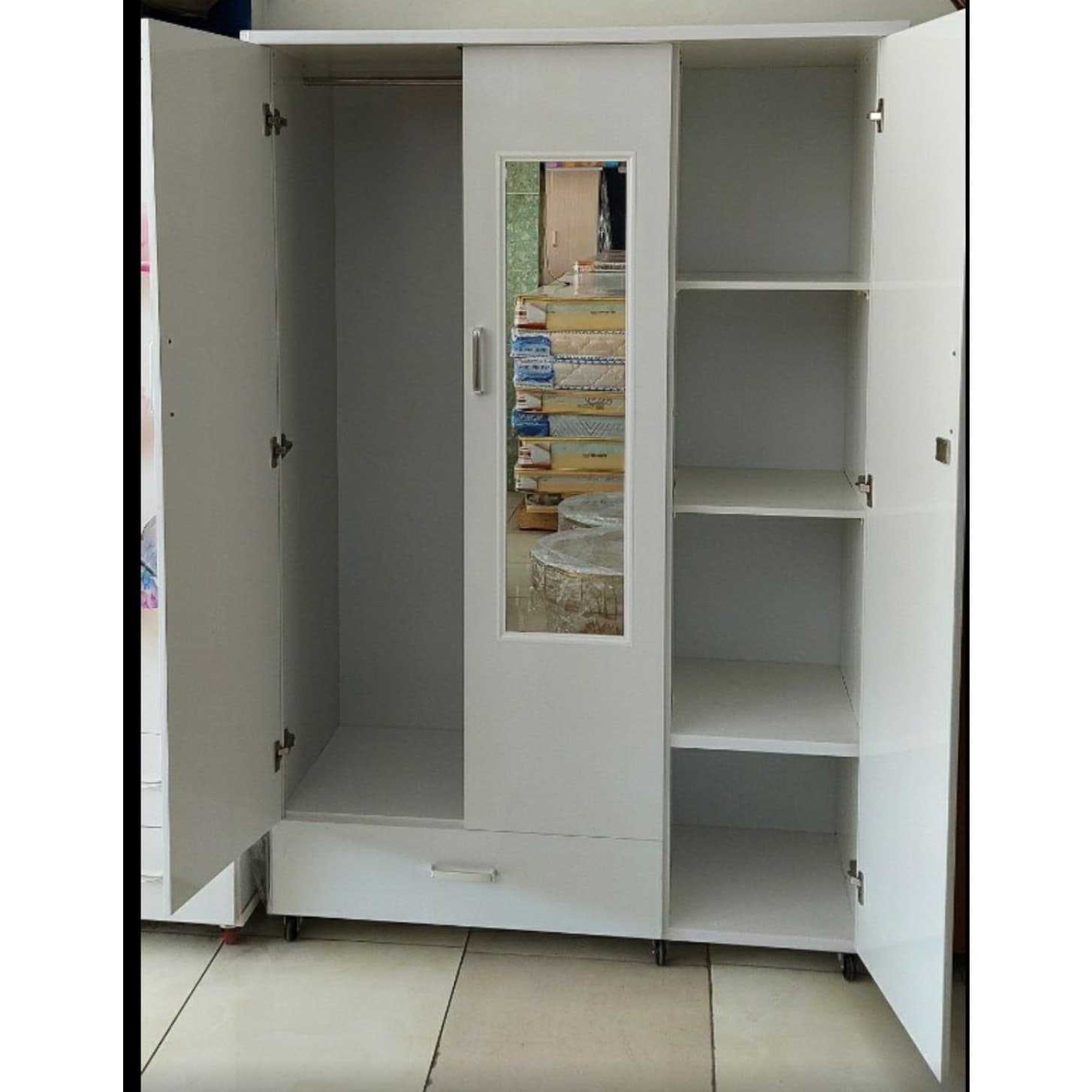 Tủ quần áo nhựa có gương kính trên cánh tủ ngang 1m2 x Cao 1m8 x sâu 48 cm Trắng