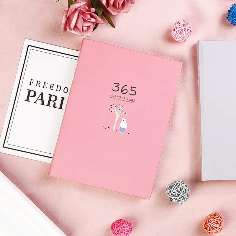 Sổ Tay Kế Hoạch 365 Ngày Cao Cấp Tất Cả Các Trang In Màu Chất Giấy Dày Dặn Họa tiết dễ thương Nhiều màu sắc để chọn lựa Sổ Tay VinBuy Hồng