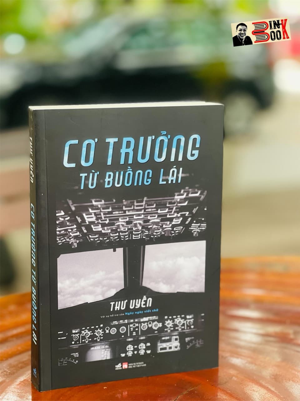 CƠ TRƯỞNG TỪ BUỒNG LÁI Thư Uyển Nhã Nam NXB Phụ Nữ Bìa mềm
