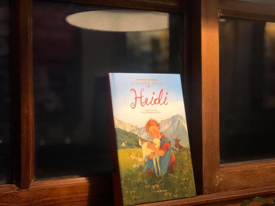 Sách Heidi Bìa Cứng