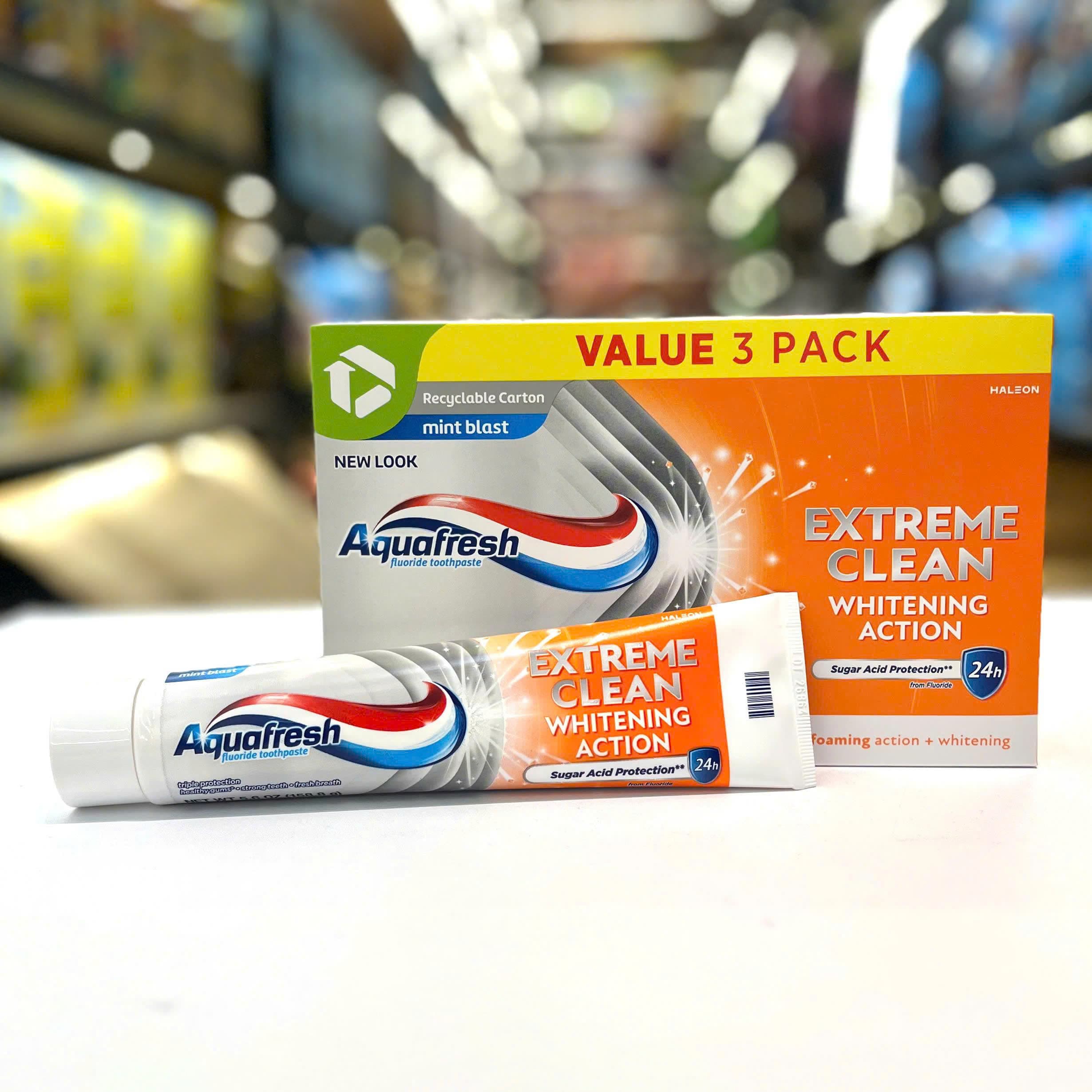 Kem Đánh Răng Aquafresh Extreme Clean Whitening Action Phục Hồi Độ Trắng Bóng Tự Nhiên