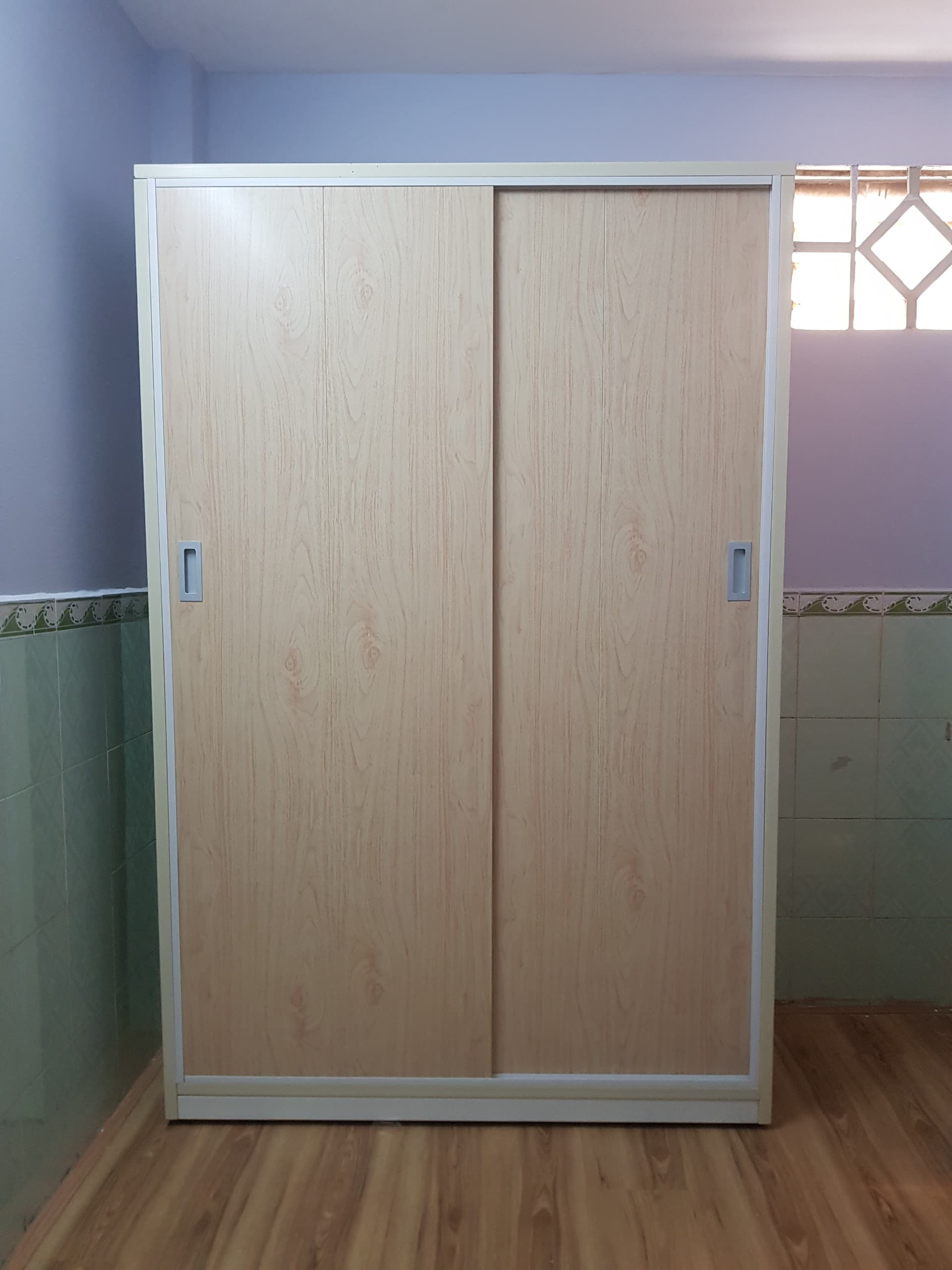 Tủ áo lùa 1m2 x 1m8 x 50 cm màu gỗ tự nhiên